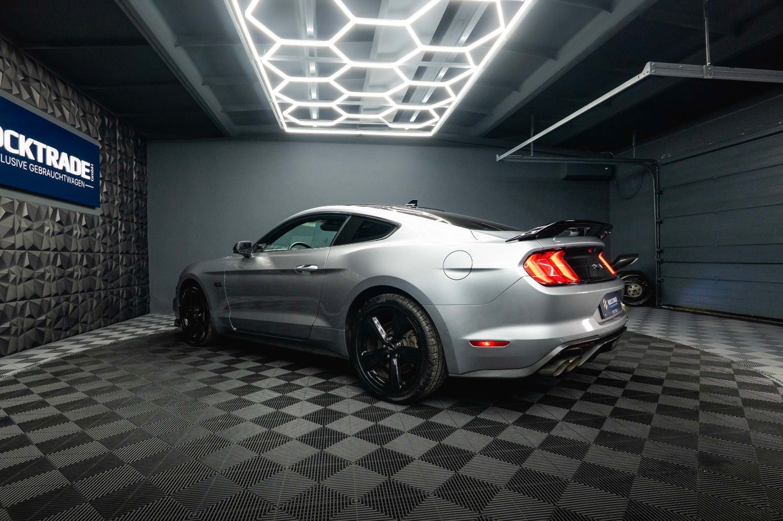 Fahrzeugabbildung Ford Mustang Shelby GT 500 5.0 V8 Performance *LED*
