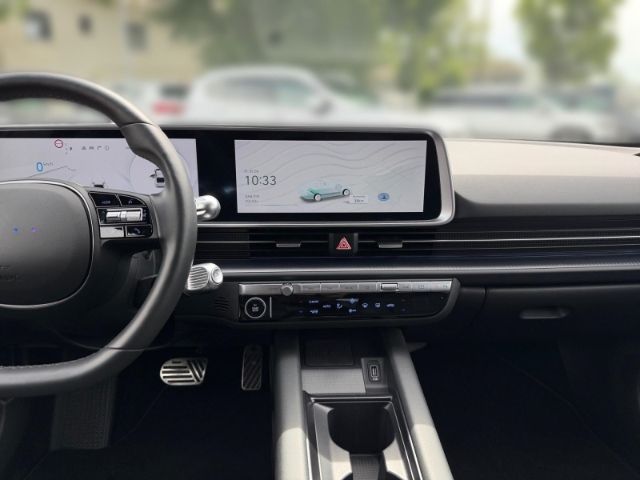 Fahrzeugabbildung Hyundai IONIQ 6 Uniq Elektro 4WD +LEDER+KLIMA+NAVI+UVM+