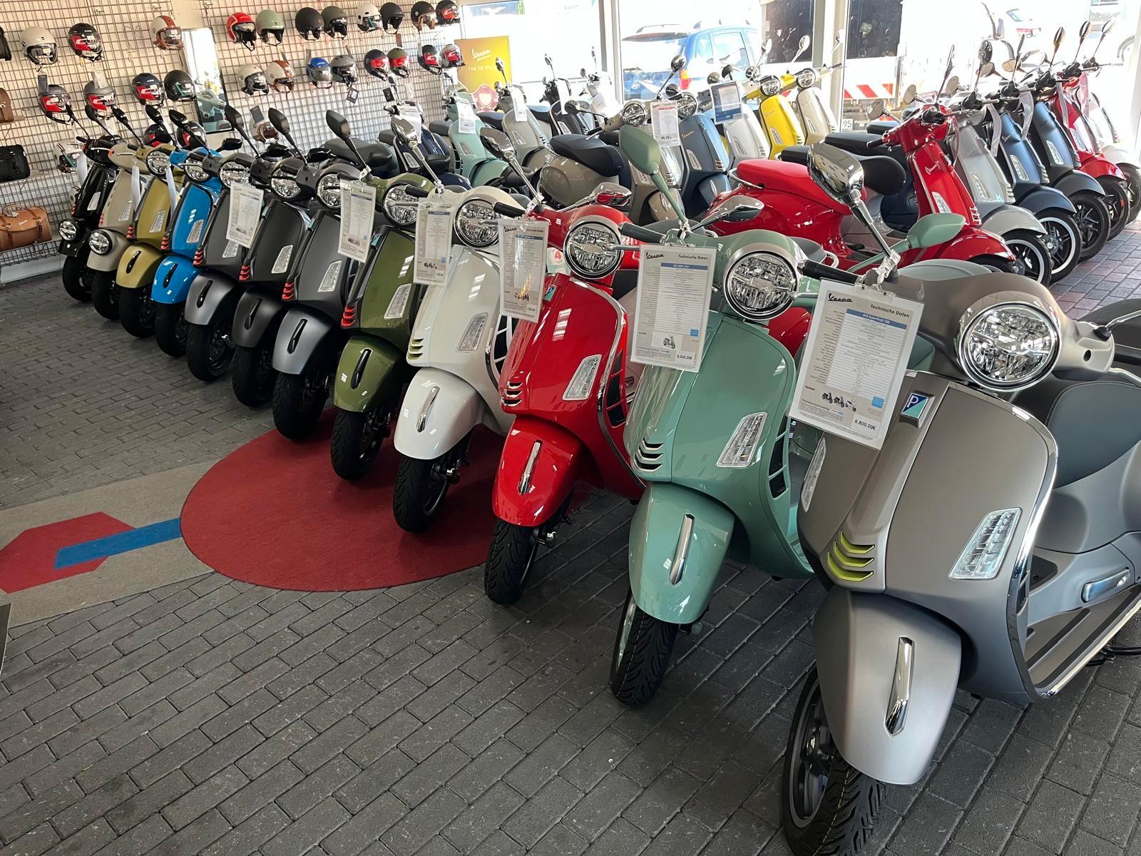 Vespa GTS / Super  / Supersport / Supertech / 80th