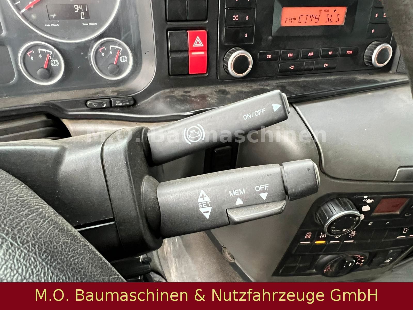 Fahrzeugabbildung MAN TGS 26.440 / 6x6 / Bordmatik / Plane / AC /