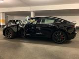 Tesla Model 3 Allradantrieb mit Dualmotor Performa... - Tesla Gebrauchtwagen in Stuttgart