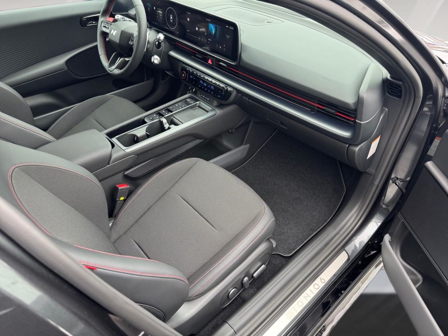 Hyundai IONIQ 6 – Bild 14