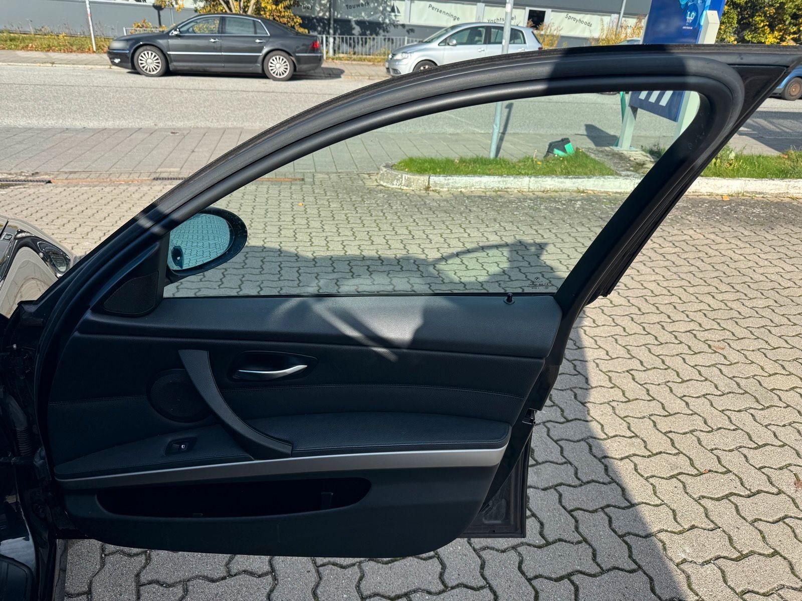 BMW 320 2008 — photo 7