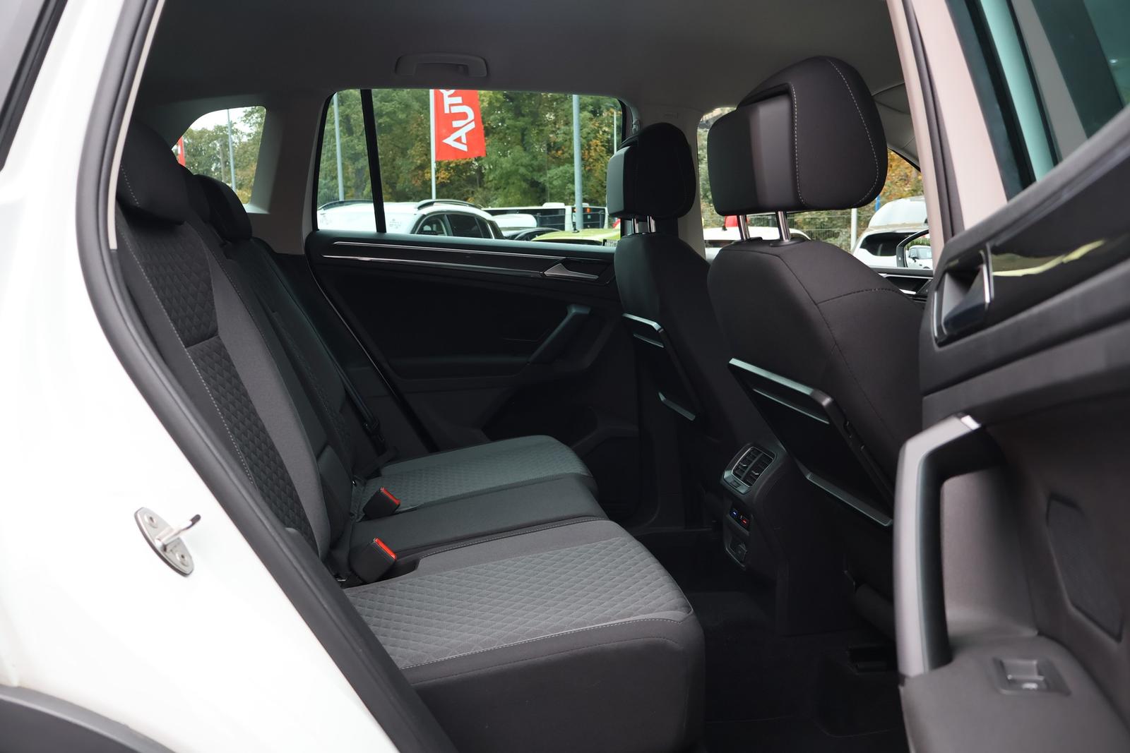 Volkswagen Tiguan 1.4 TSI DSG R-Line LED ACC Navi 360° AHK