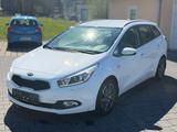 Kia cee'd Sportswagon 1.6 CRDi Klima Euro5 Sportswag - Kia cee'd Sportswagon aus 2013