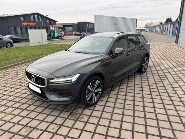 Volvo V60 Cross Country PRO AWD*NUR 94500 KM*1 HAND*