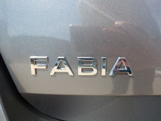 Fahrzeugabbildung SKODA Fabia 1.0 TSI Essence KLIMA ALU SHZ