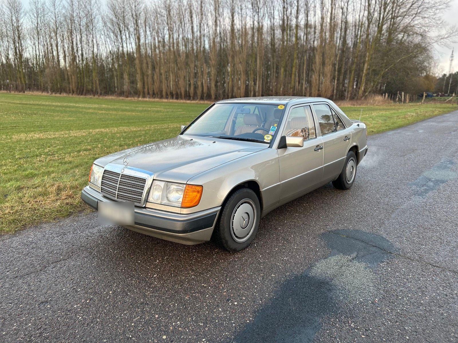 Mercedes-Benz 200