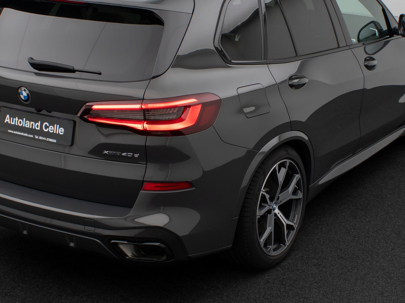 Fahrzeugabbildung BMW X5 xD40d M Sport Panorama Laser 360°HUD DAB H/K