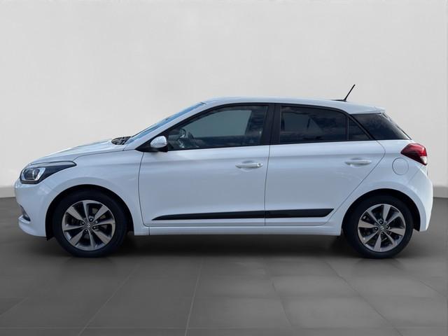 Hyundai i20  YES! Plus NAVI+PDC+KAMERA+SITZHZG+LENKRADHZ