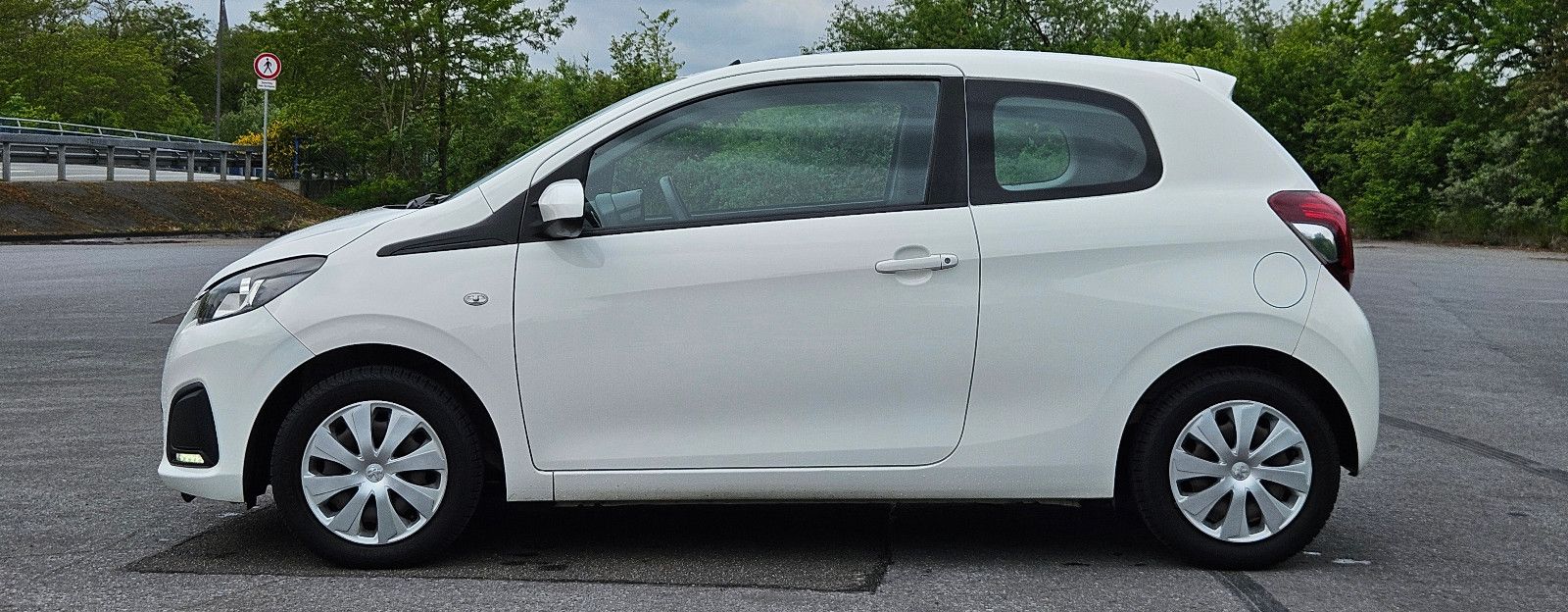 PEUGEOT 108 Active Klima sehr gepflegt