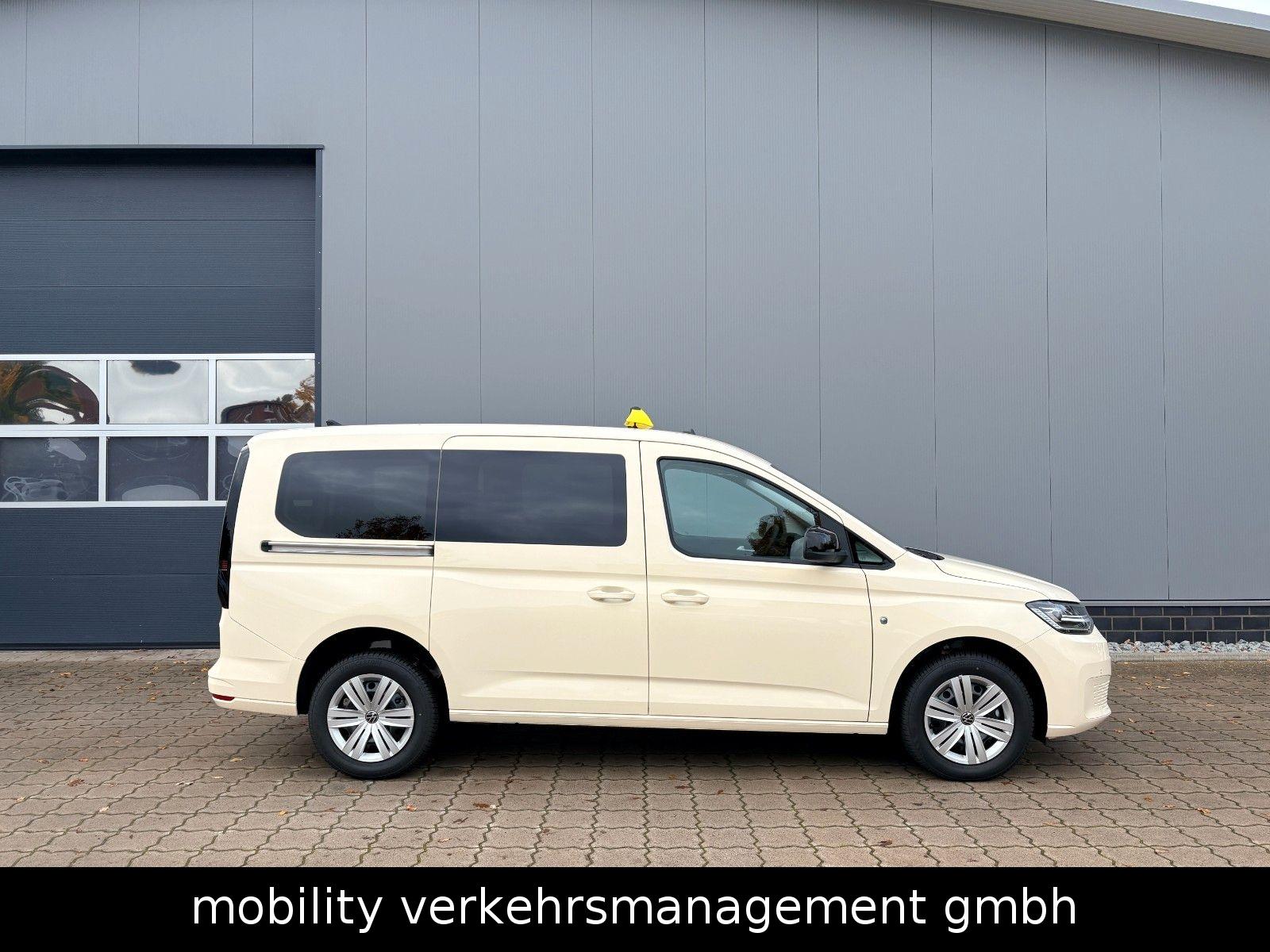 Volkswagen Maxi DSG LED Taxi / Mietwagen Rollstuhl 7-Sitzer