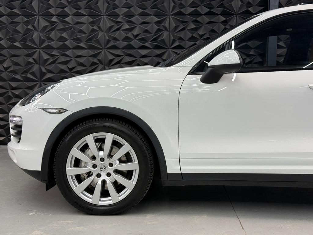 Porsche Cayenne S Diesel 4.2 V8, Foto 3 von 50