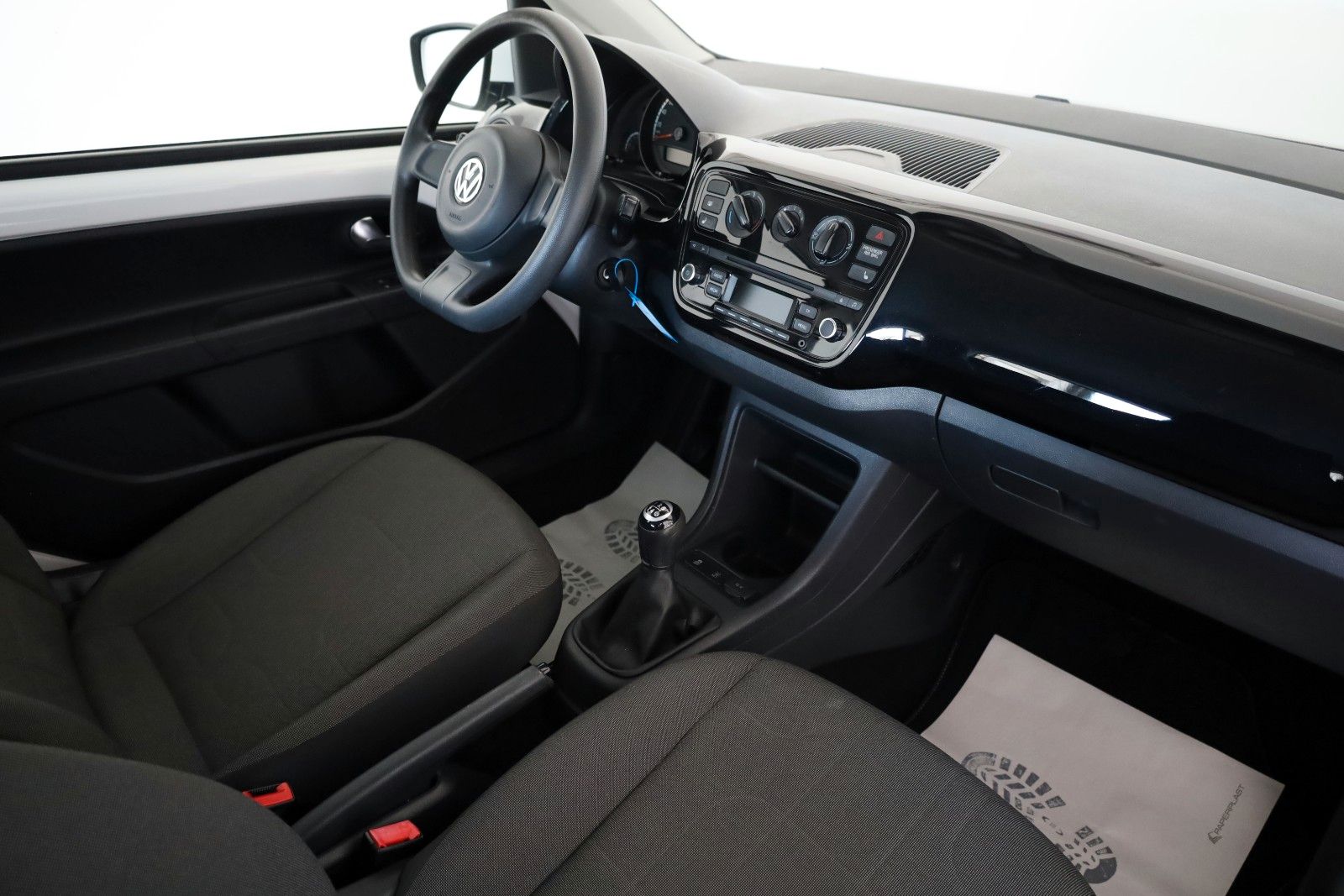 Fahrzeugabbildung Volkswagen up! move up! SH,PDC,Allwetterreifen