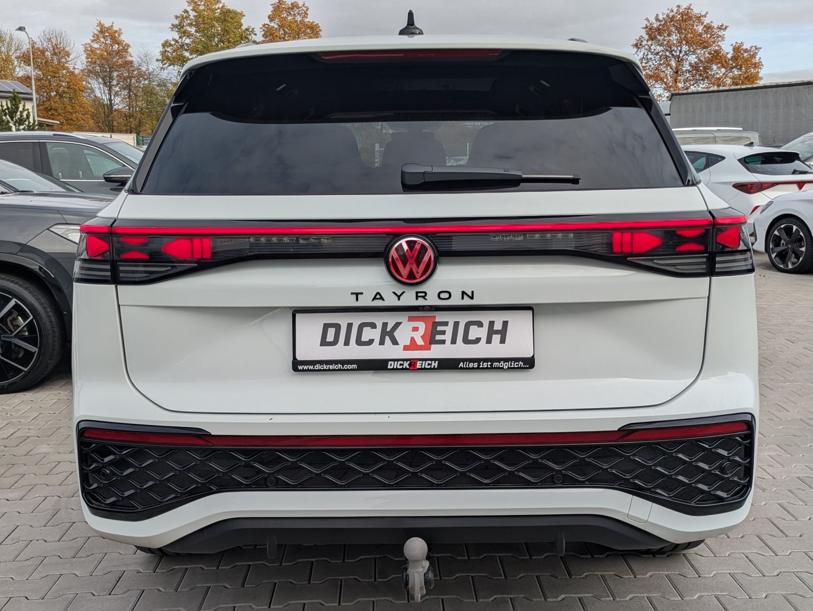 Fahrzeugabbildung Volkswagen Tayron 2.0 TDI 4M R-Line 7Si*MATRIX*AHK*PANO*HUD