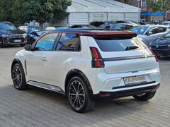 Fahrzeugabbildung 5 Electric 120 Urban Range Iconic Five