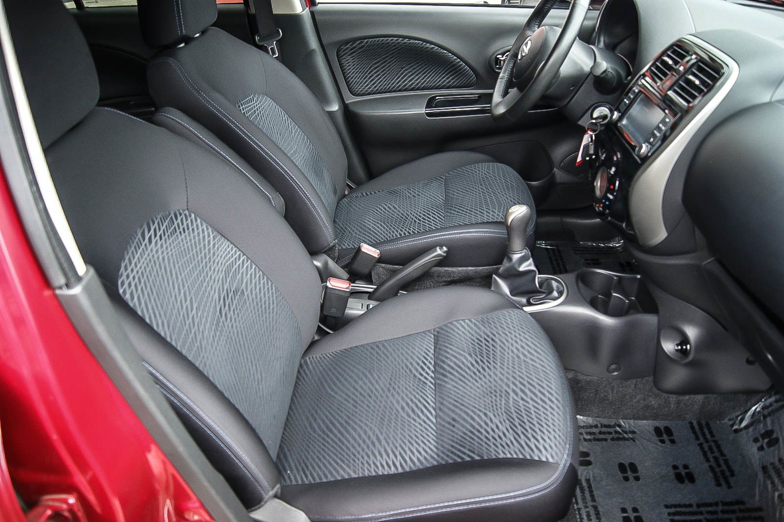 Fahrzeugabbildung Nissan Micra K13 N-Tec 1.2i NAVI SIHZG PDC TEMPOMAT BLT