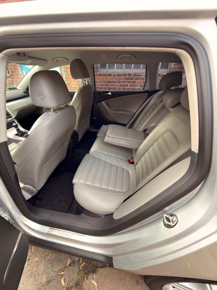 Volkswagen Passat 2010 — photo 7