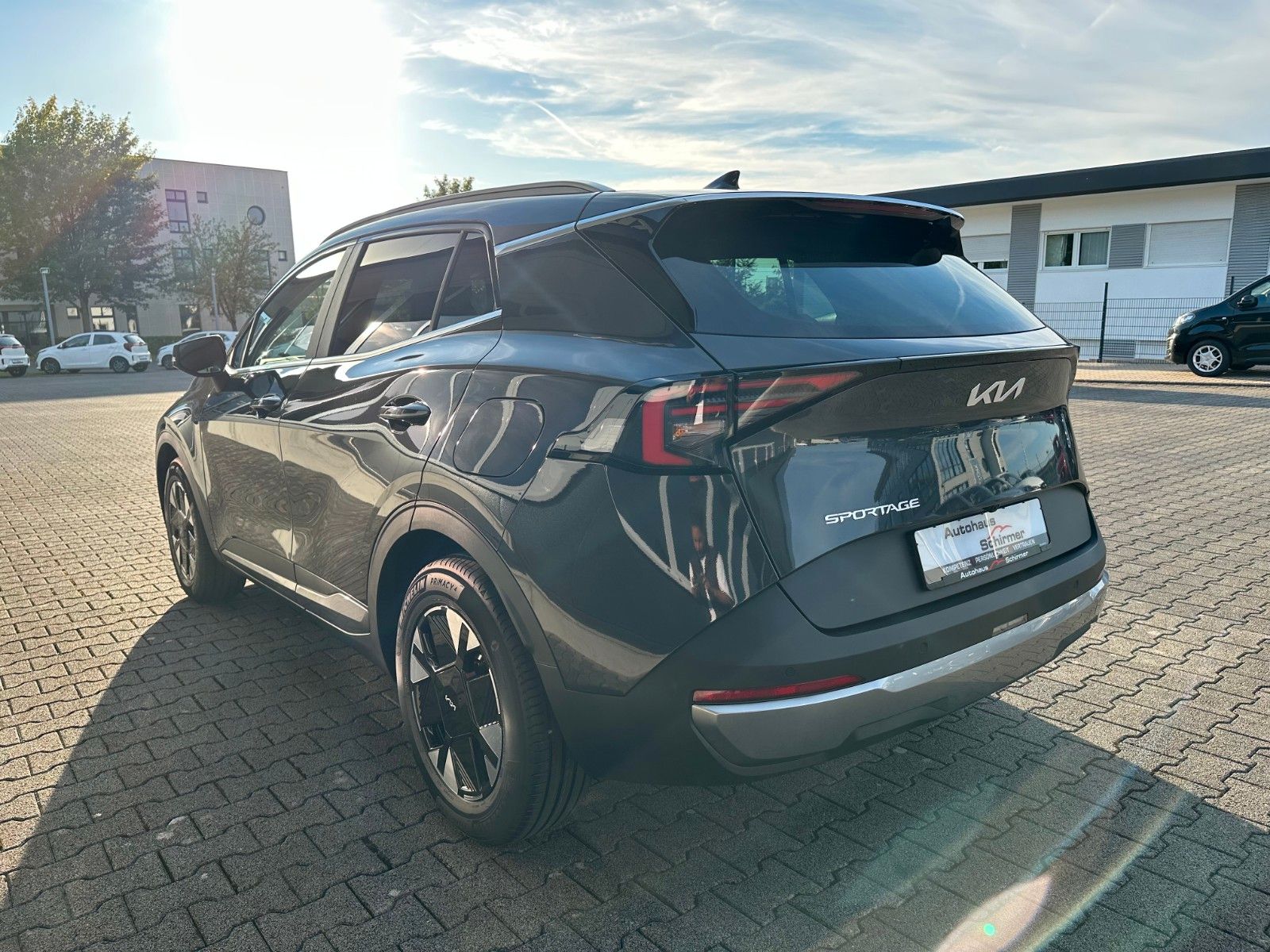 Fahrzeugabbildung Kia Sportage 1.6T 2WD VISION KOM MT