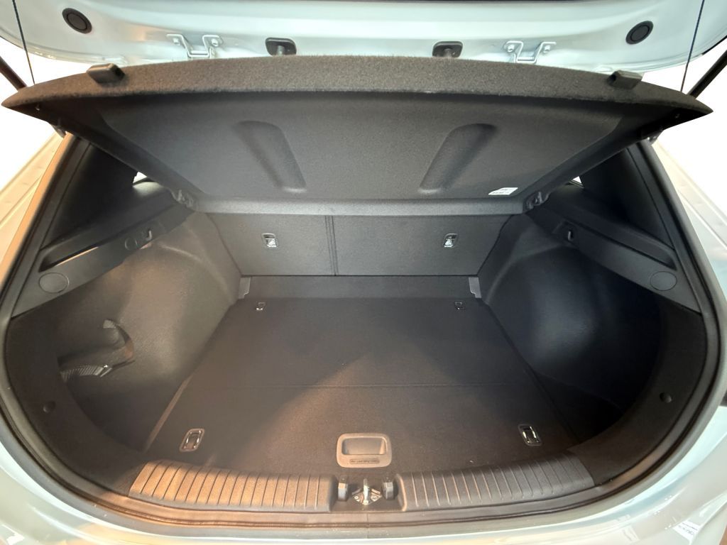 Fahrzeugabbildung Kia Ceed 1.5 T-GDI (48V Mild-Hybrid) DCT7 Ultimate E