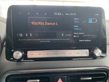 Fahrzeugabbildung Hyundai KONA EV ADVANTAGE 11 KW Onboard LED NAVI SOFORT!