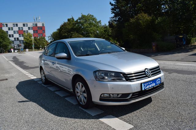 Volkswagen Passat Lim. Trendline BlueMotion *Tempomat*Shz*