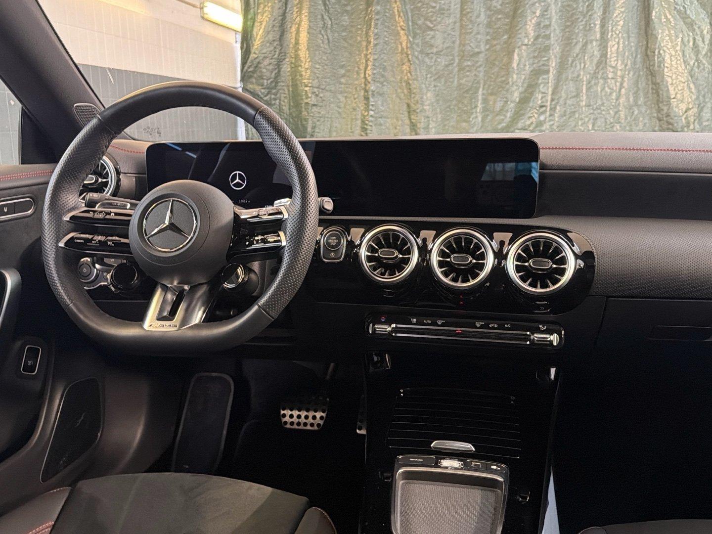 Mercedes-Benz CLA 35 AMG 4M SB Night Panorama Burmester 360°-K
