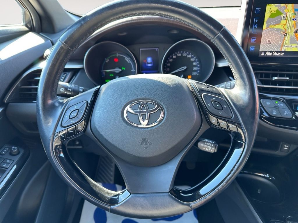 Fahrzeugabbildung Toyota C-HR Hybrid Lounge