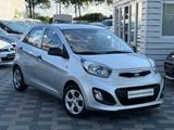 Kia Picanto Line Klima 5 türe TÜV Neu ! - Kia Picanto in Mannheim