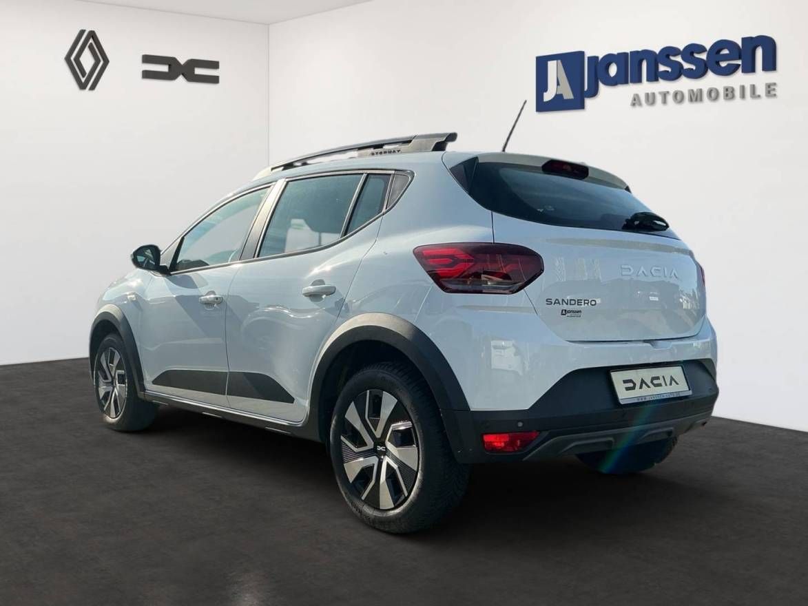 Fahrzeugabbildung Dacia Sandero Stepway Expression ECO-G 100