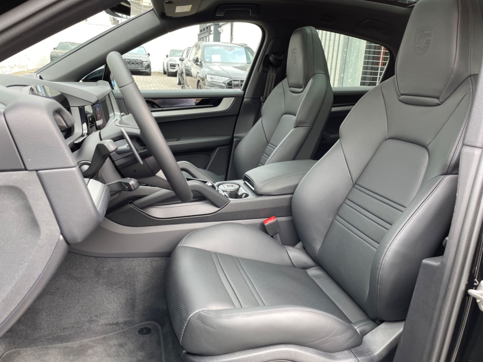 Fahrzeugabbildung Porsche Cayenne V6 Coupé |ACC|HUD|22"|3.Disp|Bose|PASM|