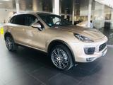Porsche Cayenne S Diesel S  *Voll, Approved, Burmester* - Porsche: Beige