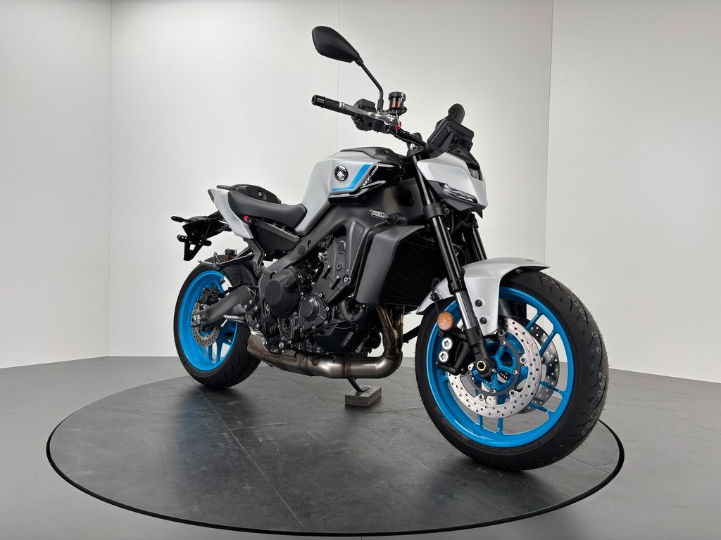 Fahrzeugabbildung Yamaha MT-09 *AKTION: TRANSPORT & SOUND ! *MJ2025
