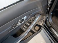 BMW 330 - Vorschau Bild 23