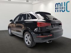 AUDI Q3 2.0 TDI quattro S tronic sport/Bose/AHK/DAB/