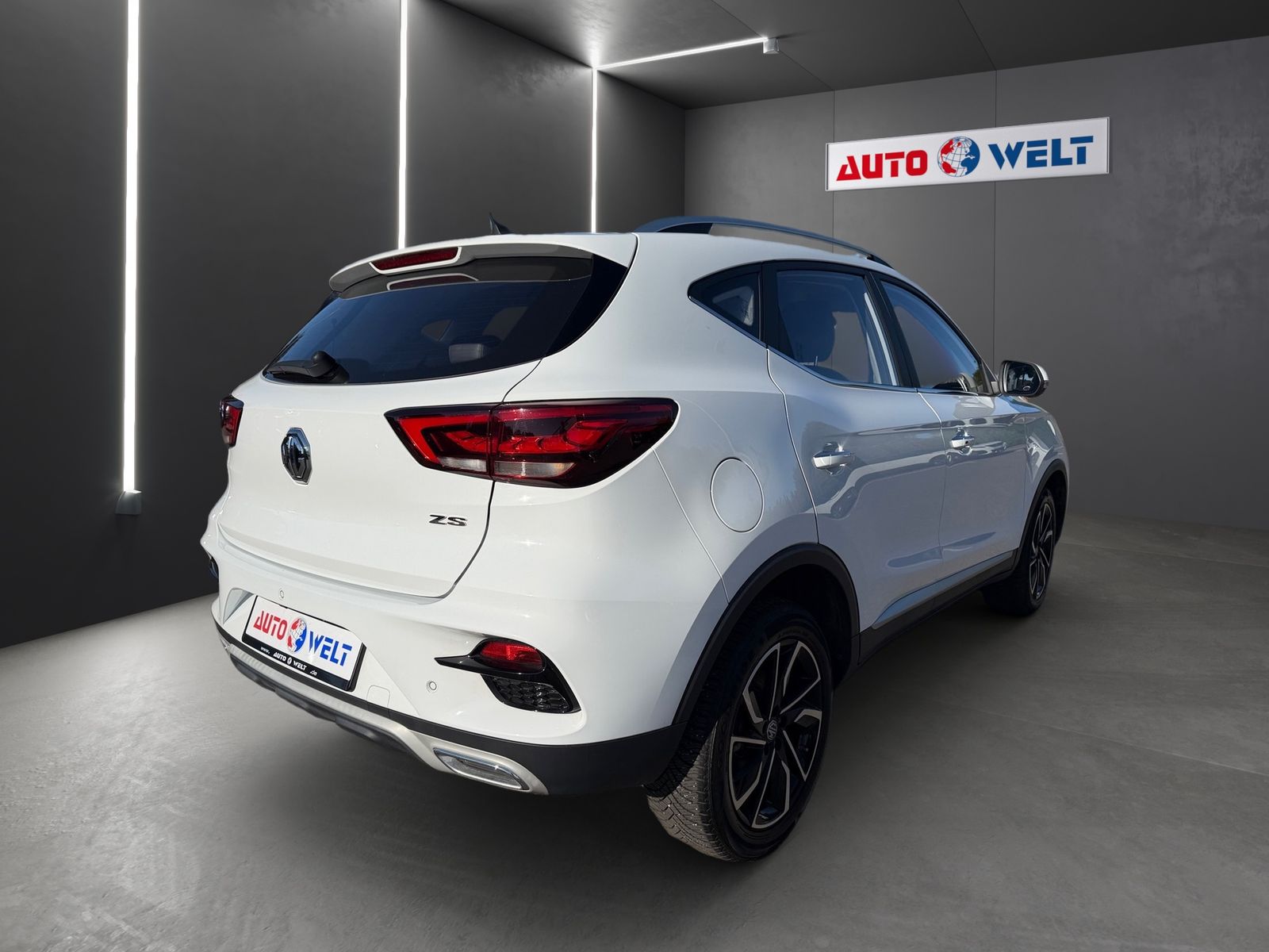 MG ZS