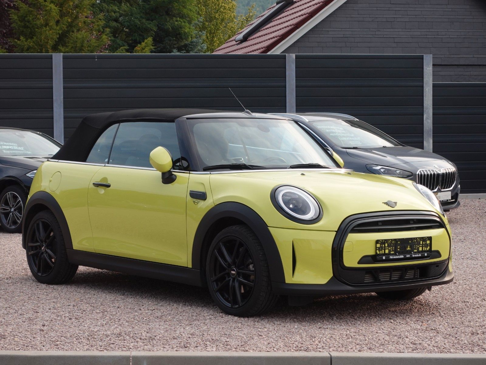 Fahrzeugabbildung MINI Cooper Cabrio Aut. I.Hd Navi CarPlay ZestyYellow