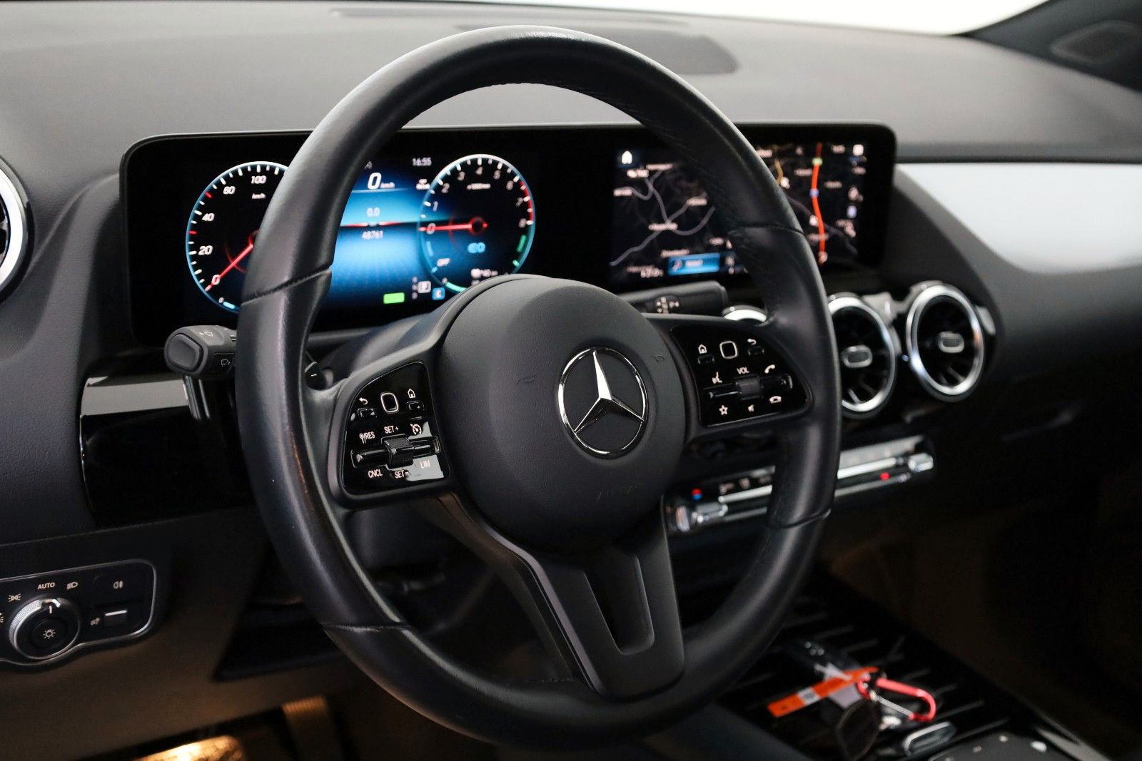Fahrzeugabbildung Mercedes-Benz GLA 250e Style T.Leder,Navi,LED,Kamera,SH,Park P
