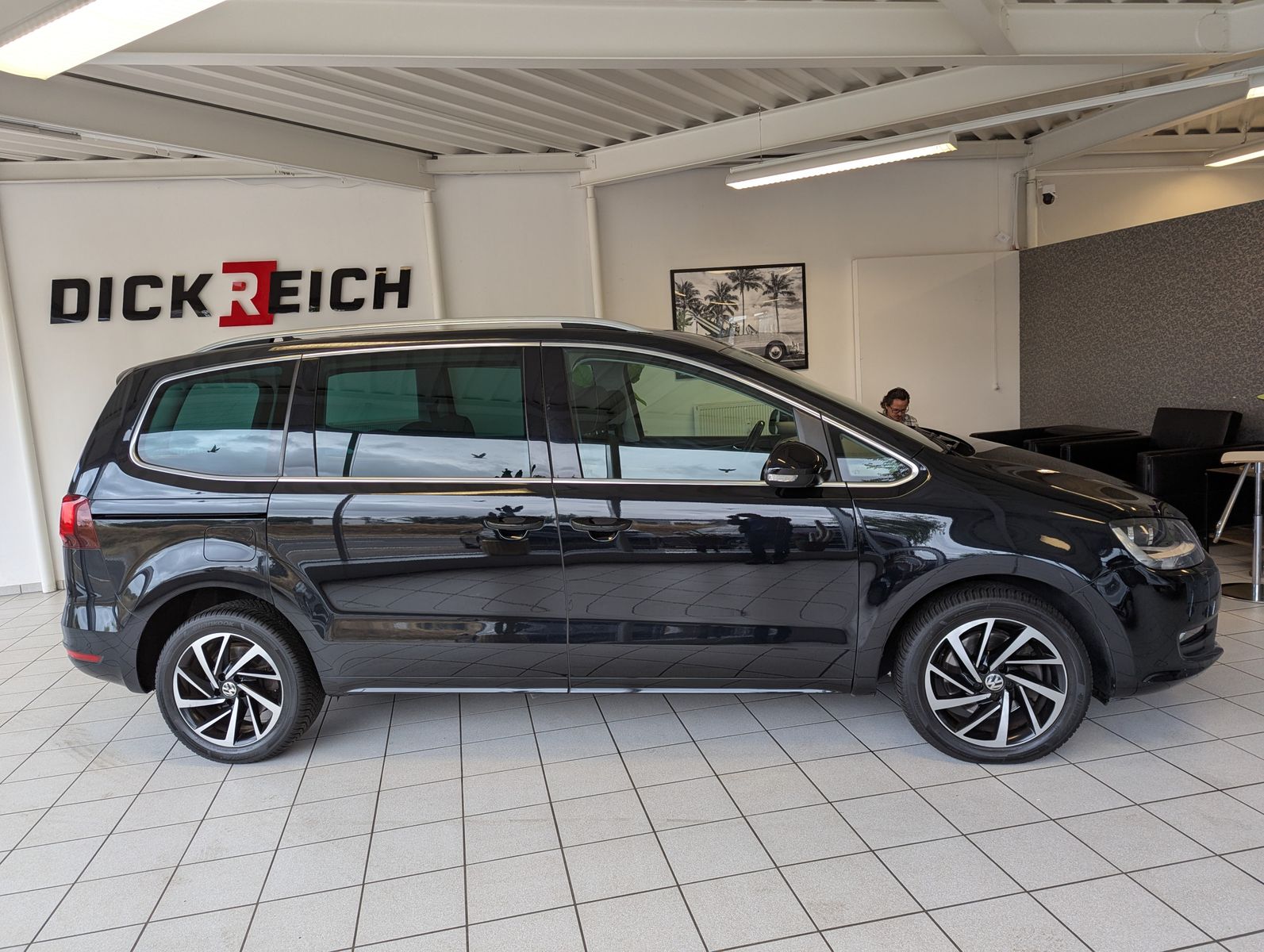 Fahrzeugabbildung Volkswagen Sharan 2.0 TDI DSG Join Pano StHz. 7-Sitze AHK