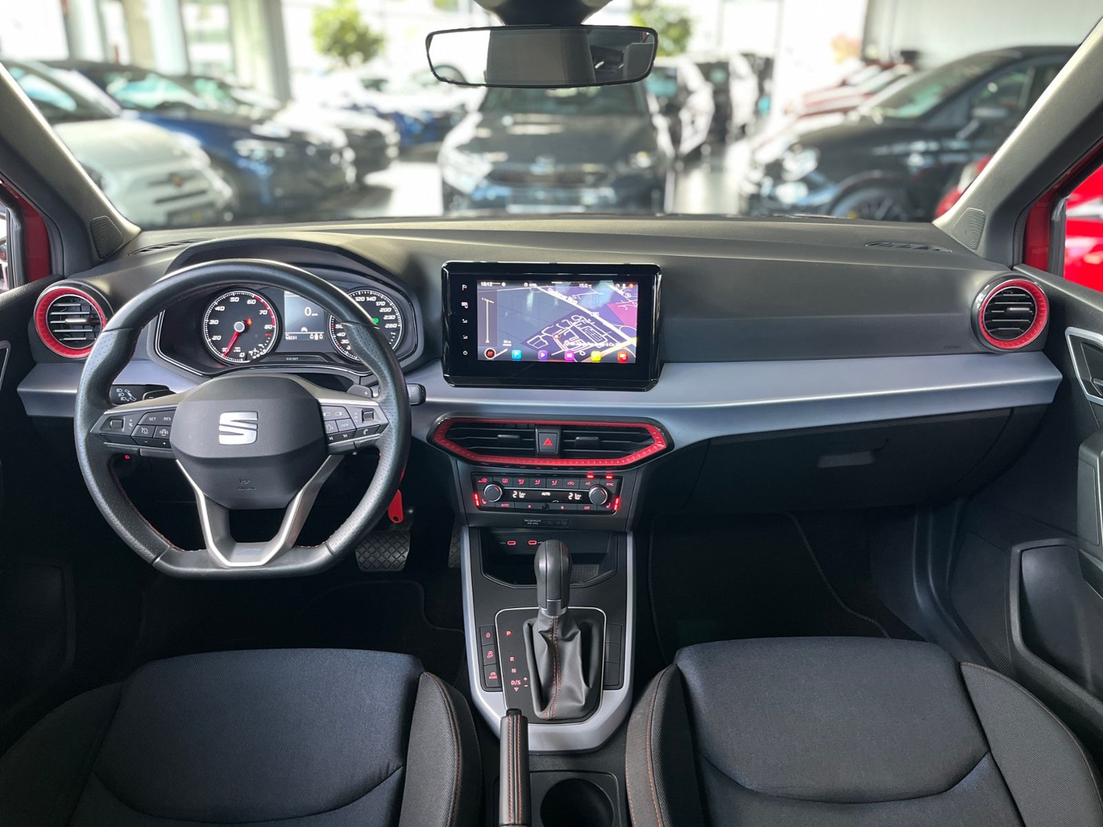 Fahrzeugabbildung SEAT ARONA 1.5 TSI DSG FR KLIMA LED NAV SHZ 17"