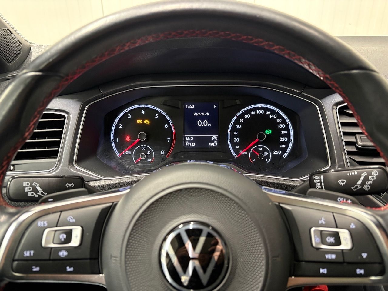 T-Roc Sport 1.5 TSI DSG AHK NAVI ACC RFK SHZ