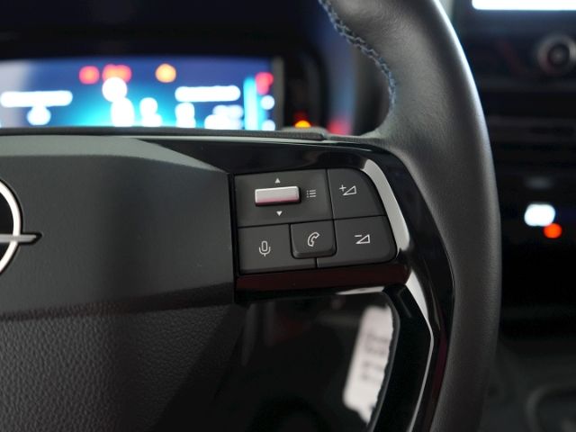 Combo E FACELIFT GS CDTI AT+RÜCKFAHRKAMERA+SCHIE