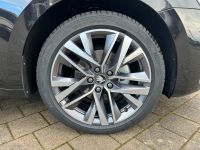 Skoda Octavia Combi 2.0 TDI DSG Selection STHZG 5J GAR bei Autohaus Landmann & Maier OHG