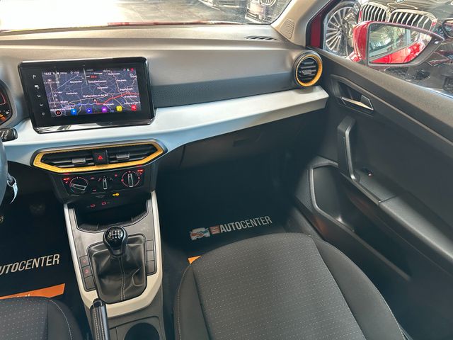 MYAUTOCENTER – Gebraucht- und Jahreswagen mit Werkstattservice in Pfaffenhofen Seat Arona *1.Hand*19%*Tempo*Navi*Spurass*LED*