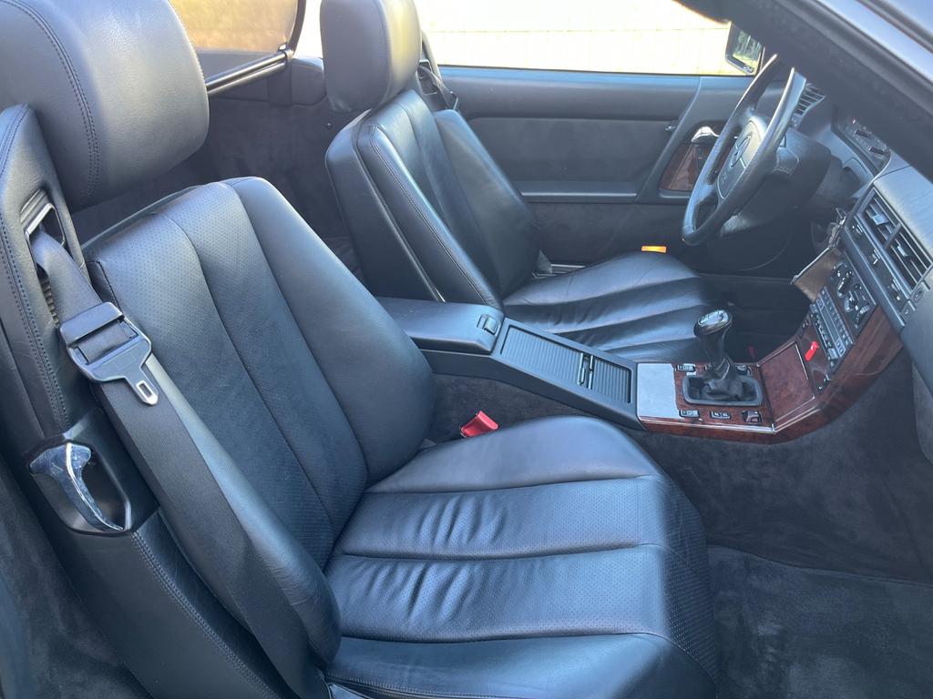 Mercedes-Benz SL 300