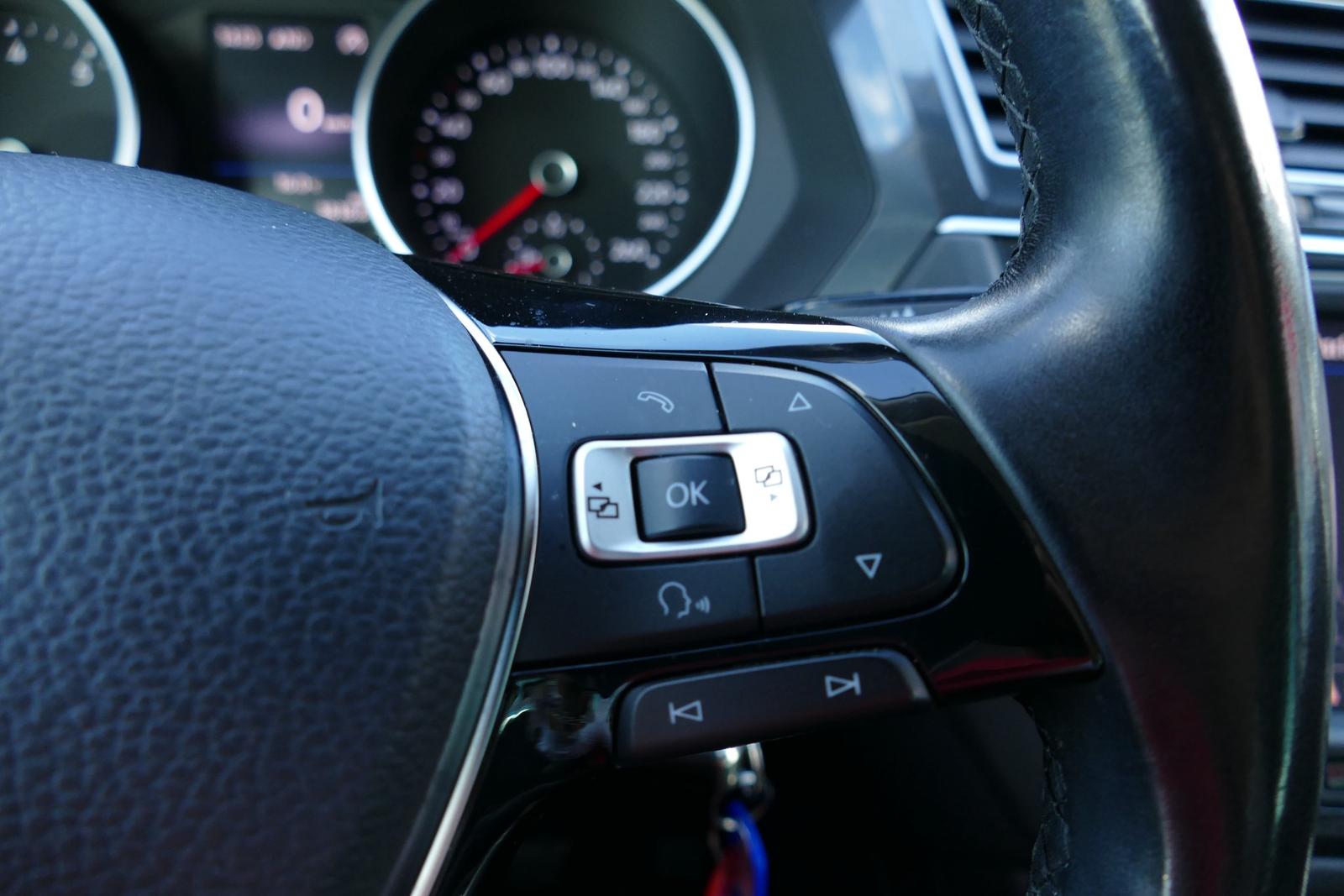 Volkswagen Tiguan 2.0 4Motion Klimaaut. LED Navi PDC AHK