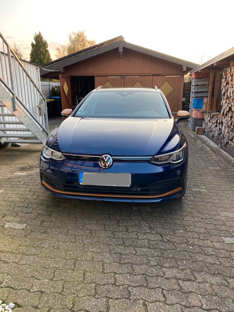 Volkswagen Golf 1.0 TSI Variant Life; StHzg, AHK, LED..., миниатюра 2