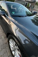 Volkswagen Passat Highline 1.8 TSI - Volkswagen Passat mit Benzin-Antrieb: Kombi, 1.8