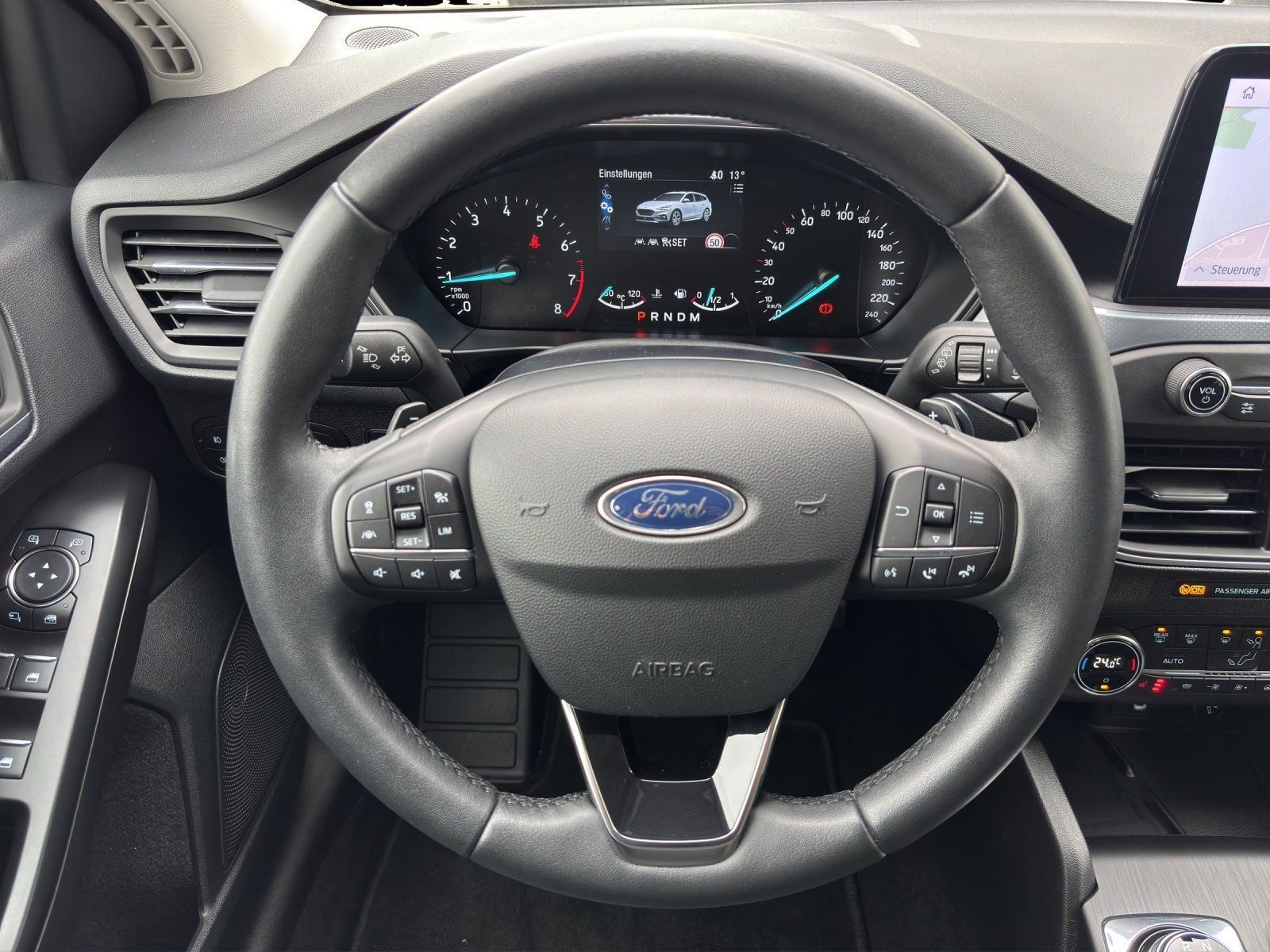 Fahrzeugabbildung Ford Focus 1.0 Active Aut./LED/ACC/KAMERA/NAVI/SHZ/