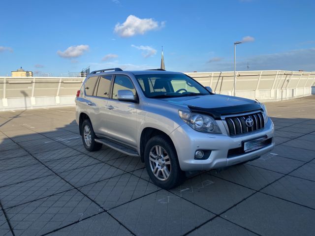 Toyota Land Cruiser 3.0 D-4D Life Automatik